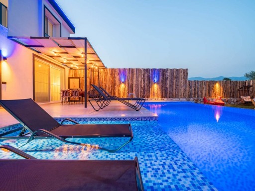 Villa MYSTA